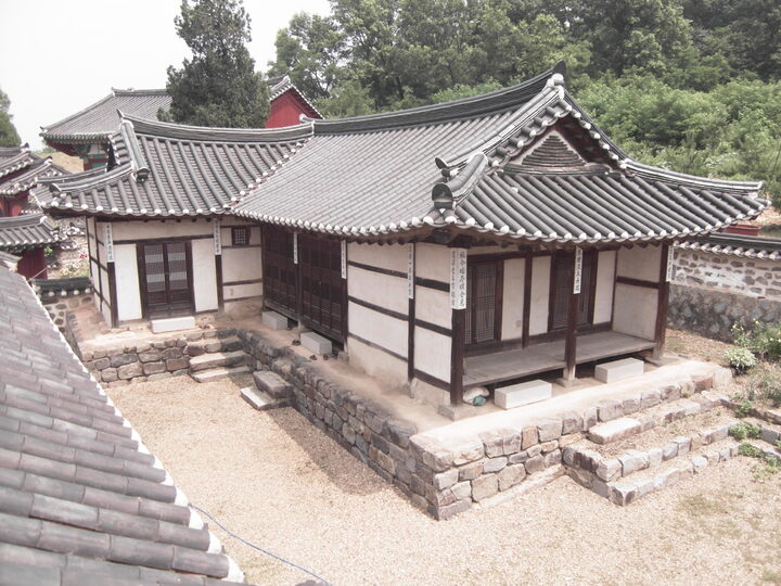 연기향교 전경
