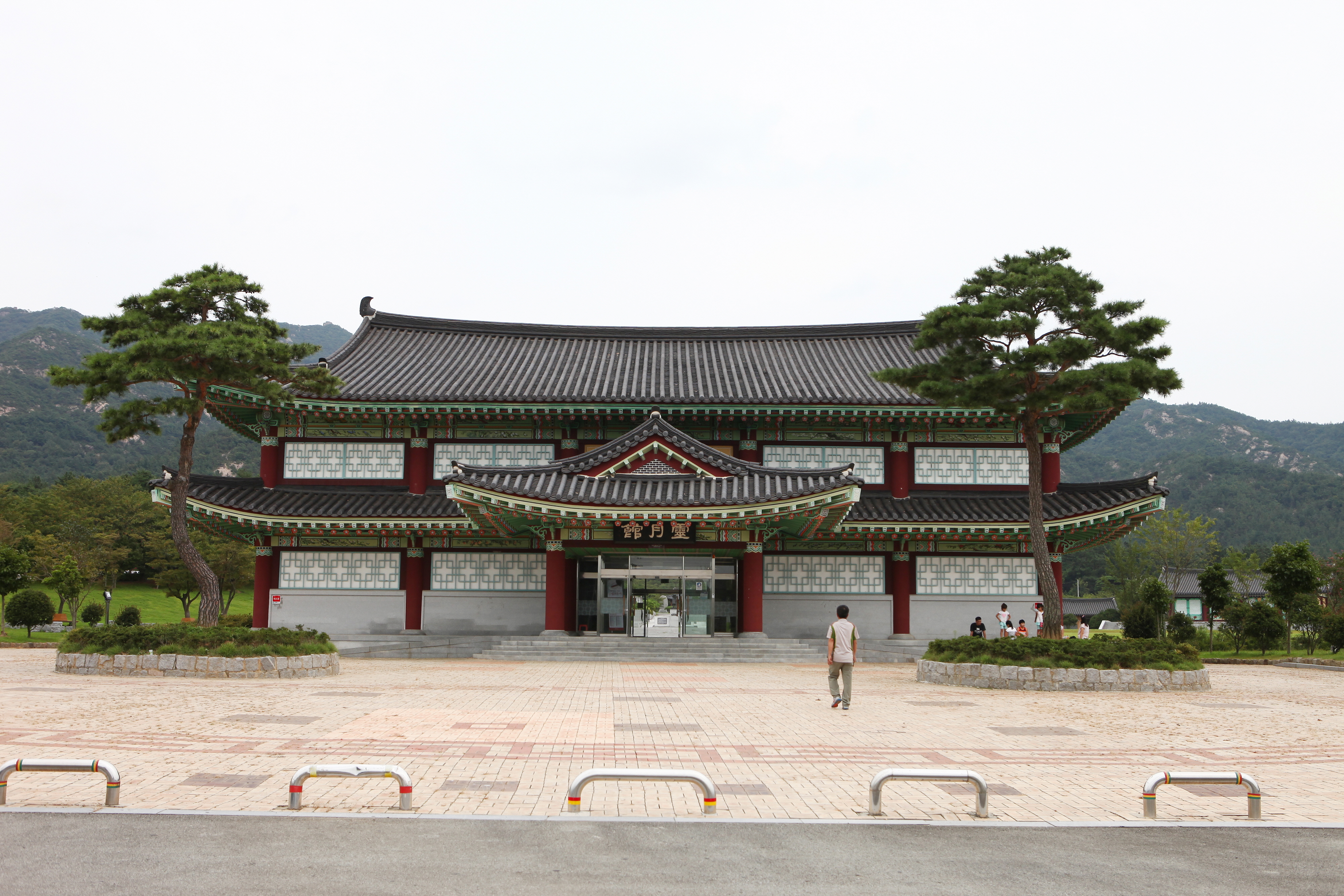 왕인박사유적_영월관 전경 (촬영년도 : 2015년)