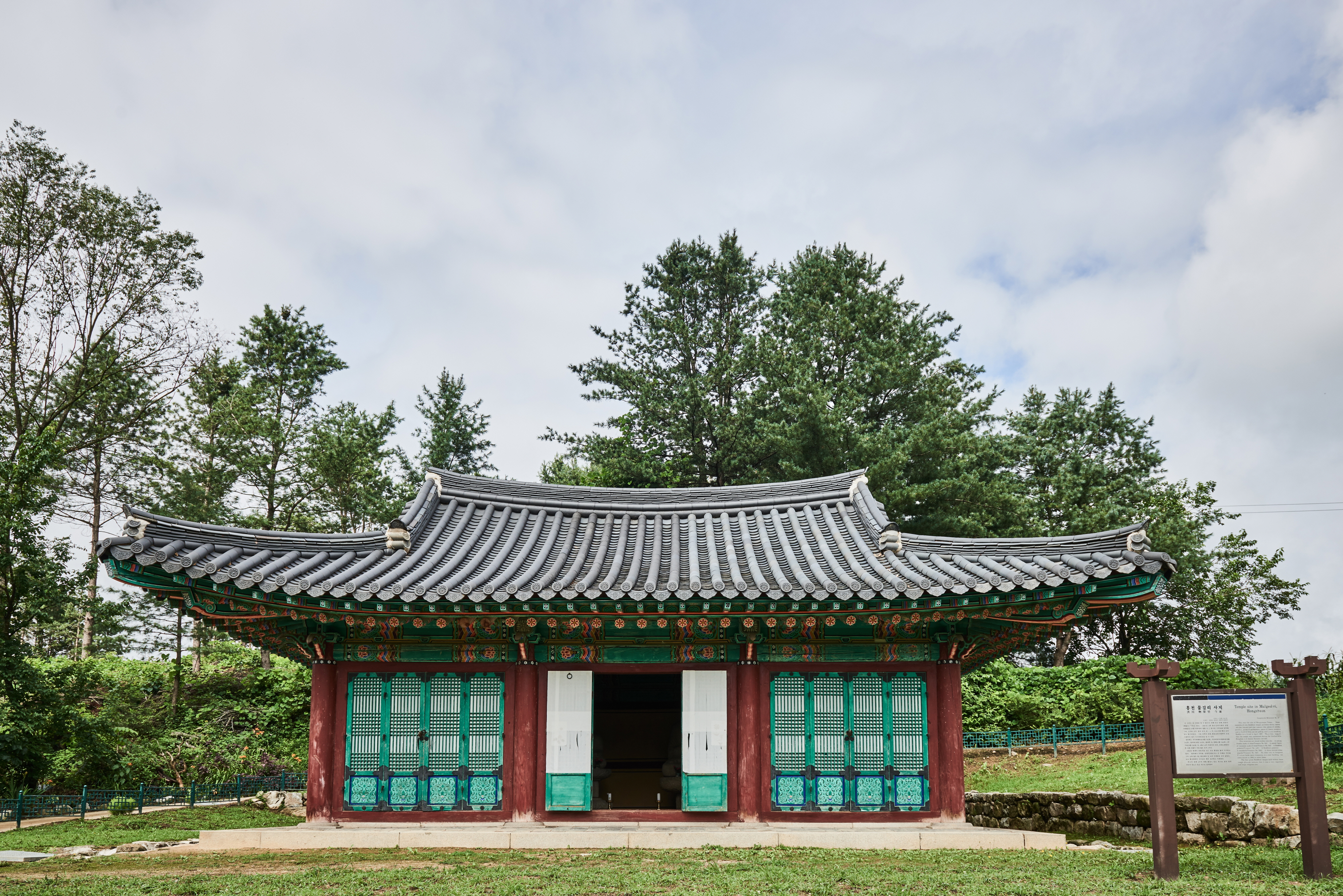 홍천물걸리사지_보호각 정면 (촬영년도 : 2016년)