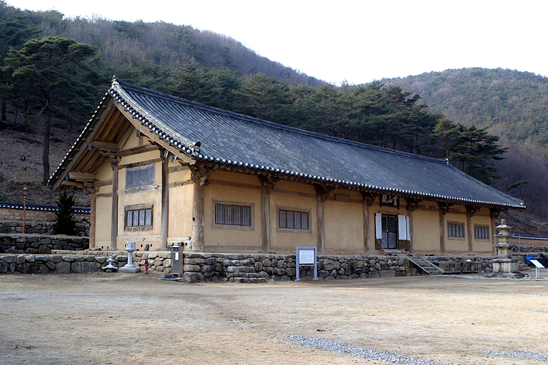 영천 은해사 거조암 영산전(측면)