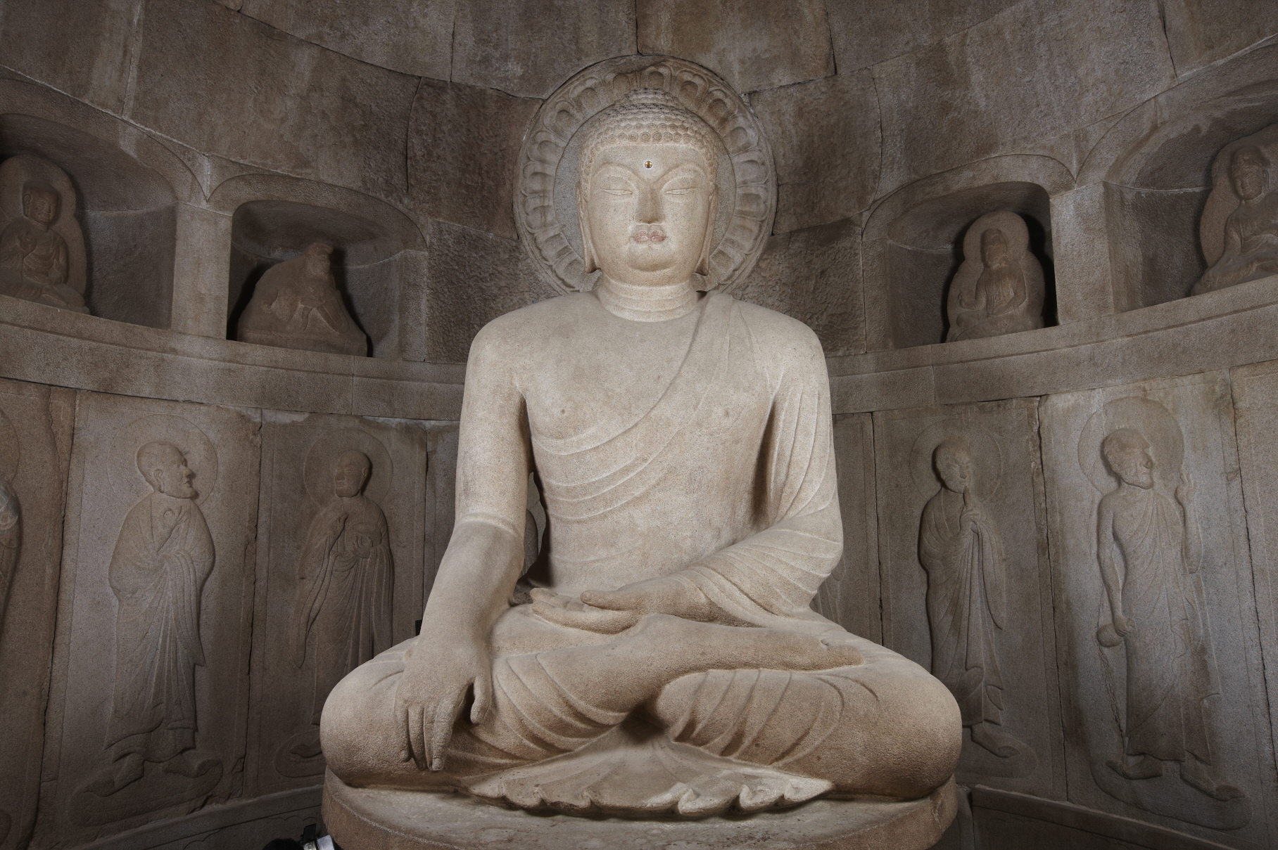 경주 석굴암 석굴 (본존불 정면)