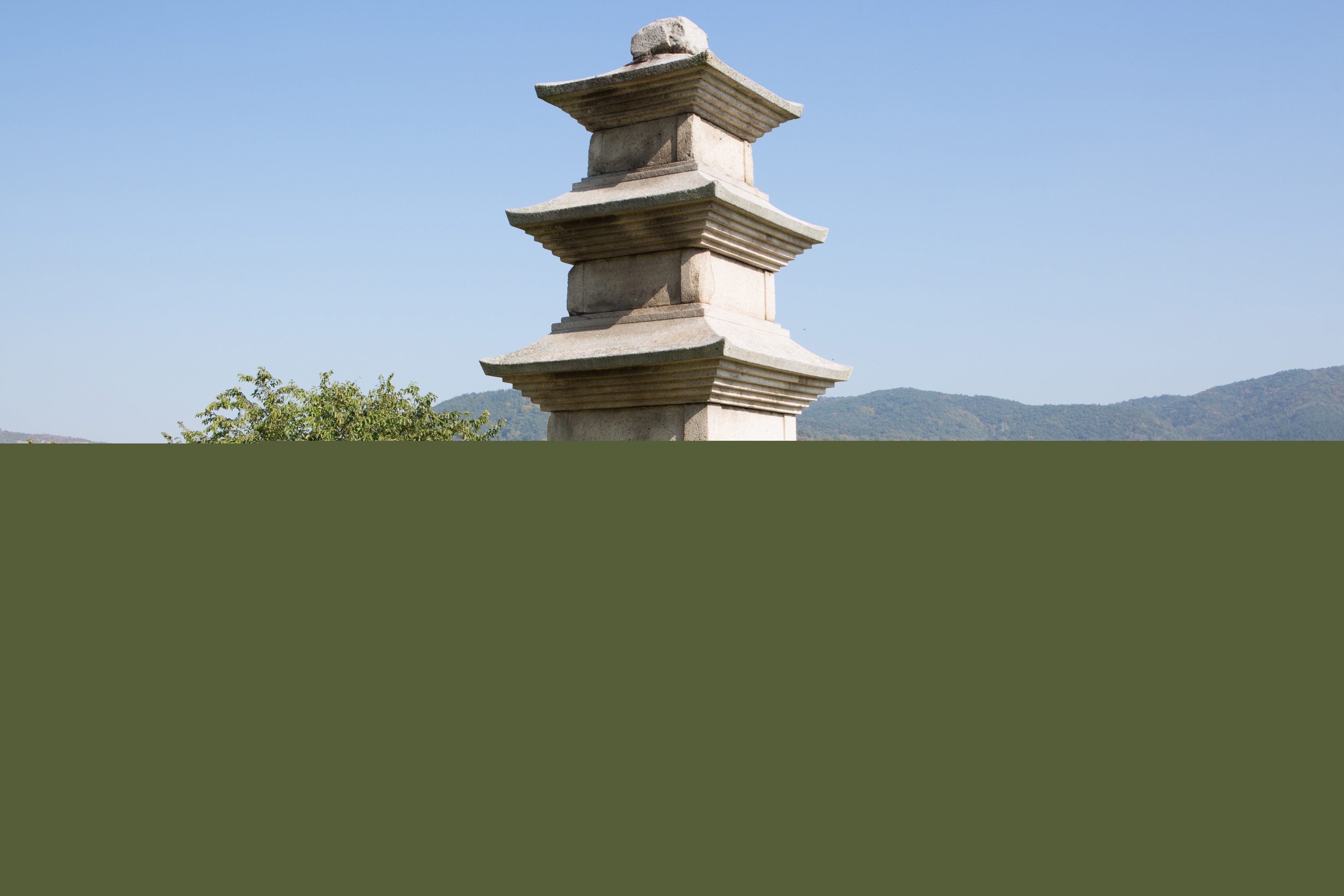 경주 황복사지 삼층석탑_측면 (촬영년도 : 2015년)