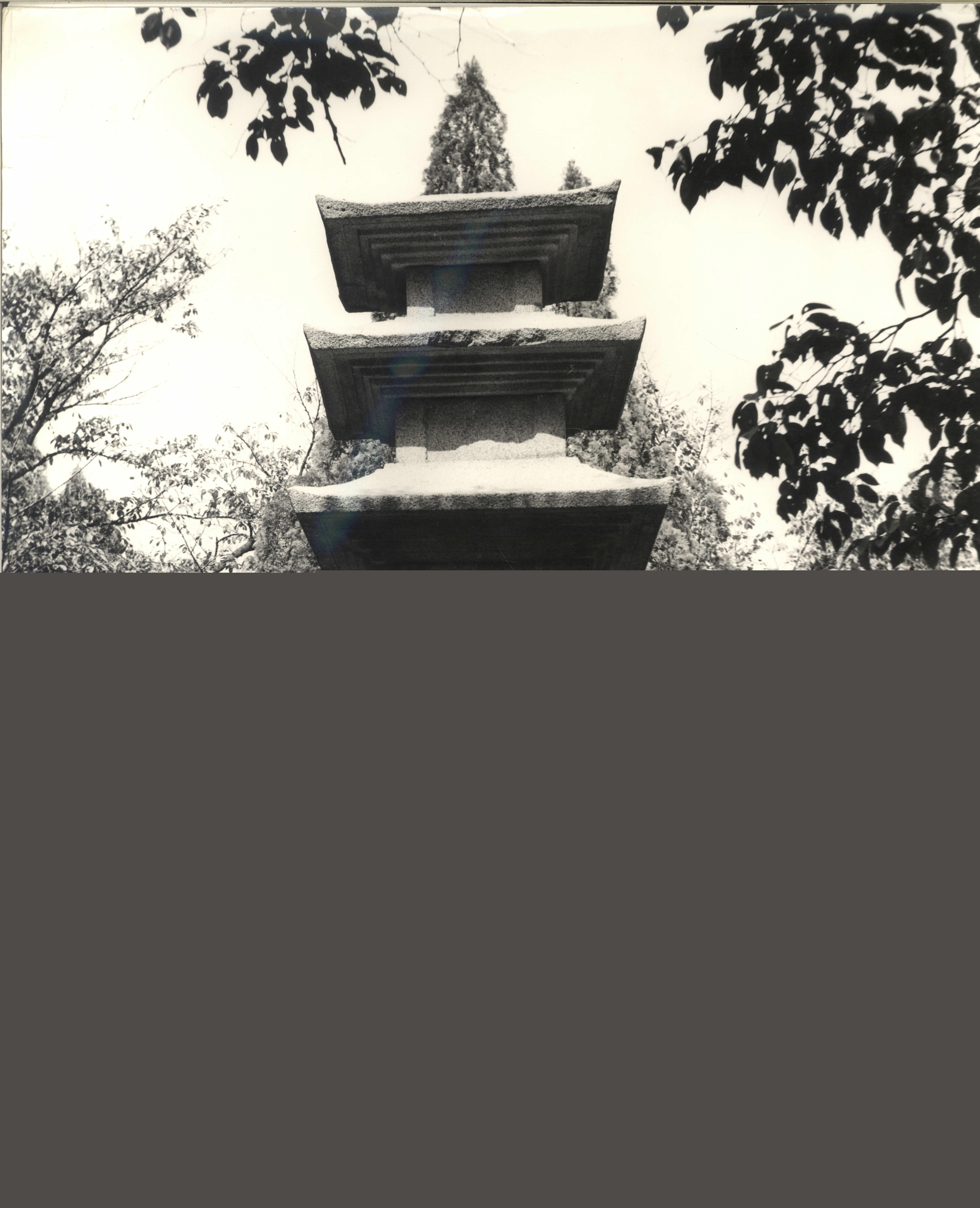 연구-041766_02_산청 범학리 삼층석탑_건축(자료출처 : 국립문화재연구소)