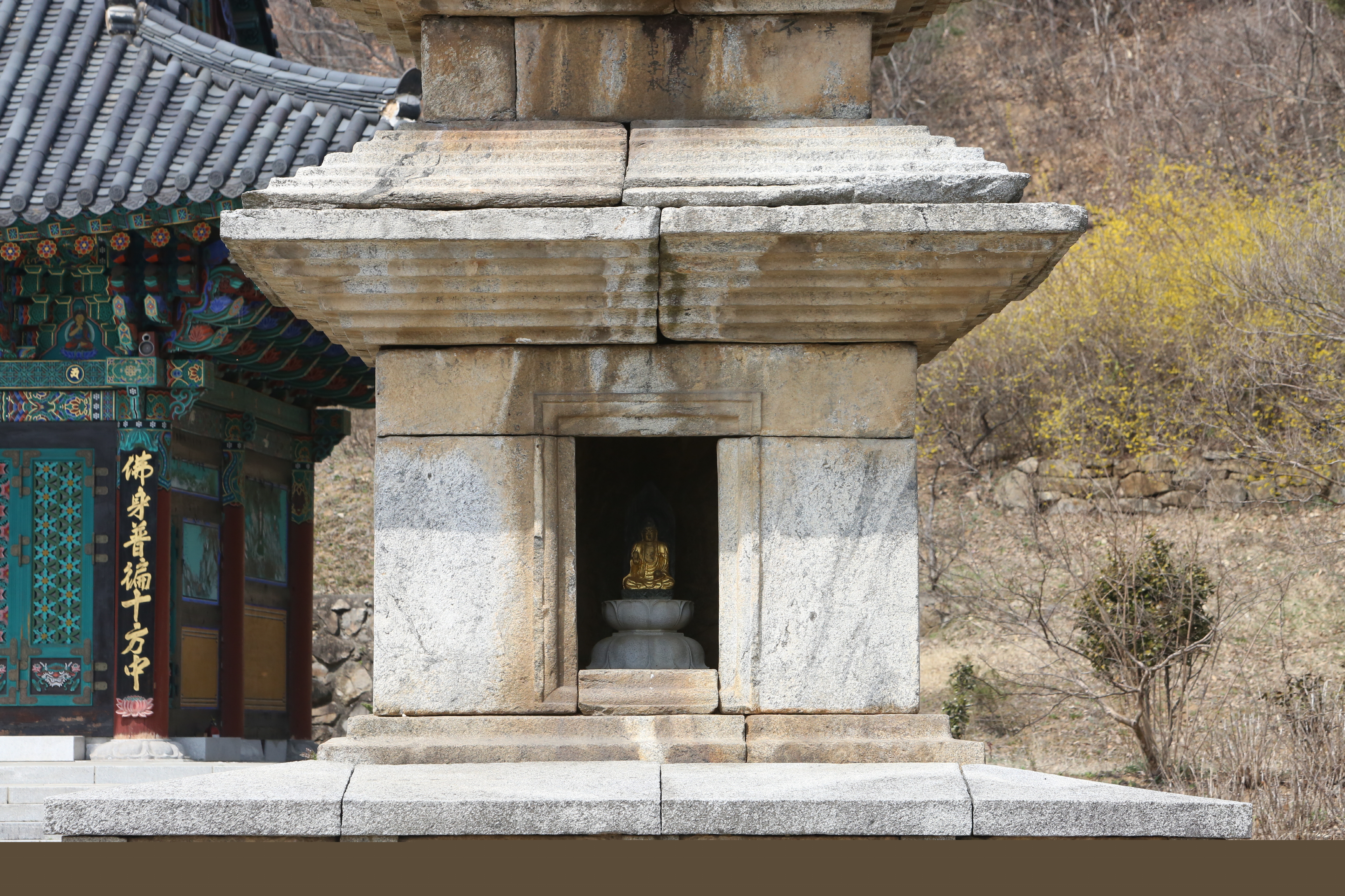 구미 죽장리 오층석탑_1층 탑신부(남측)_건축_2015년(출처 : 국립문화재연구소)