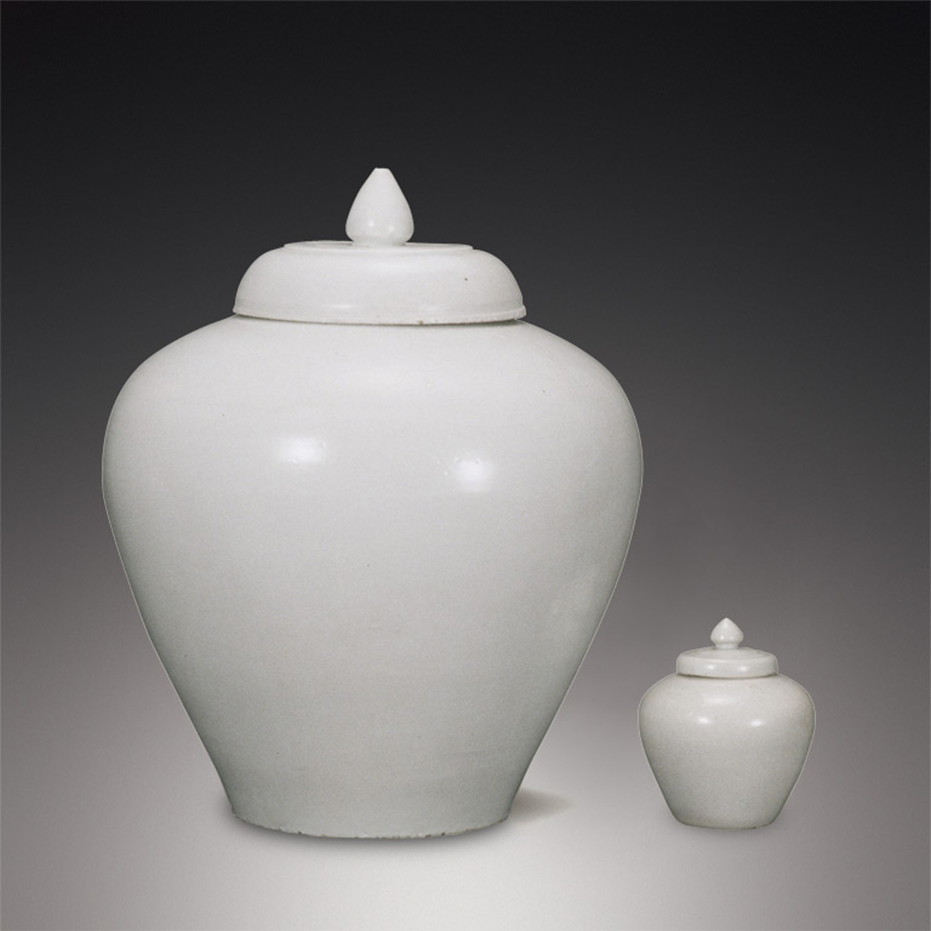 국보 백자 유개항아리(2014년 국보 동산 앱사진)