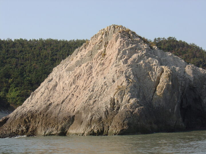 구상 페페라이트 산지