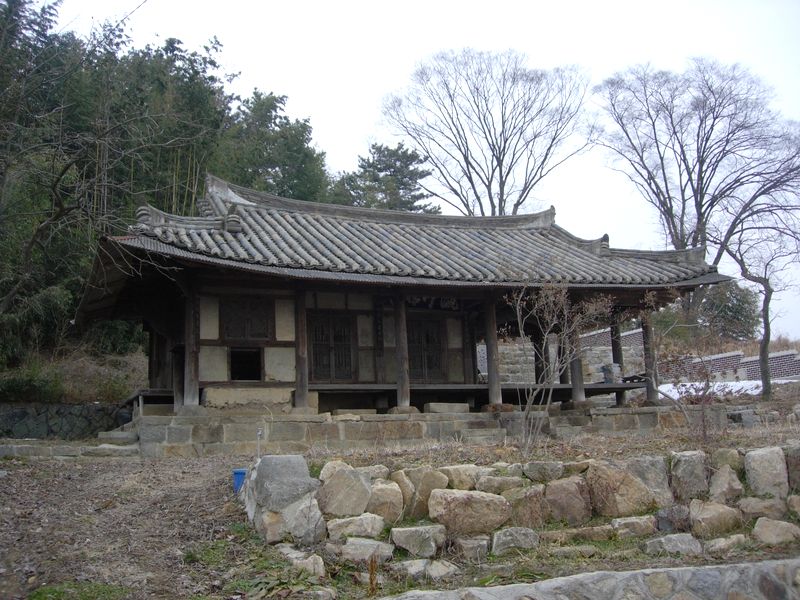 강당 전경