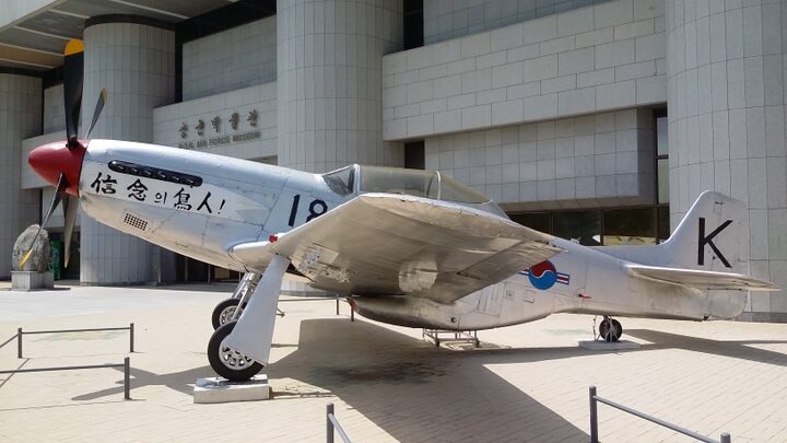 대한민국 최초 운용 전투기(F-51D 무스탕)