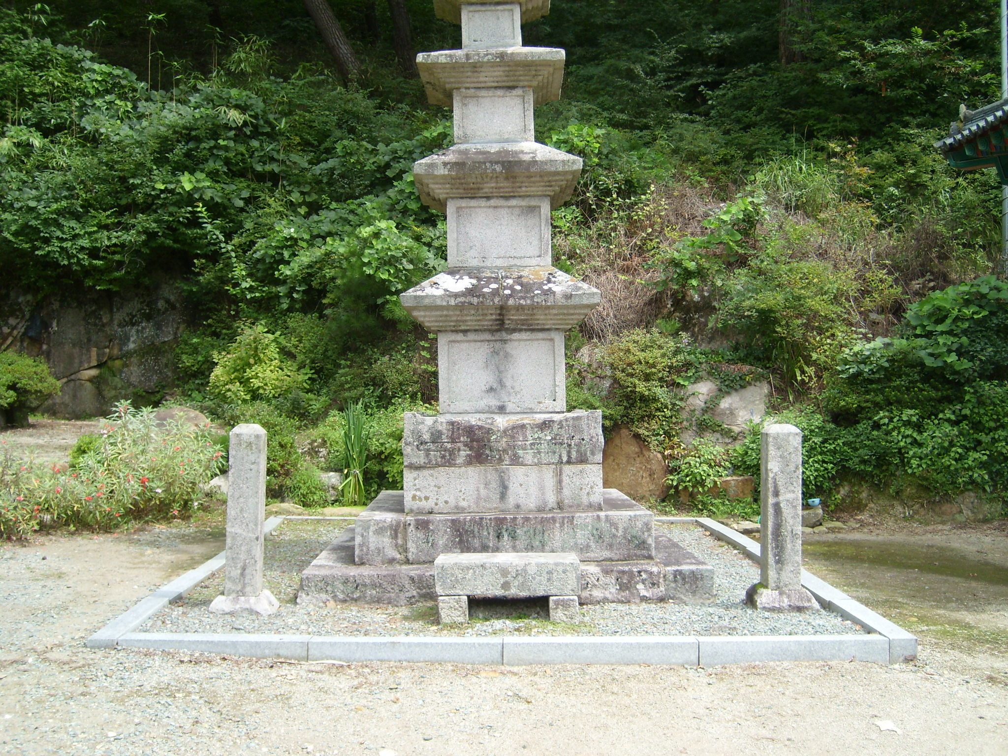 청도 신둔사 영산보탑 및 탑비