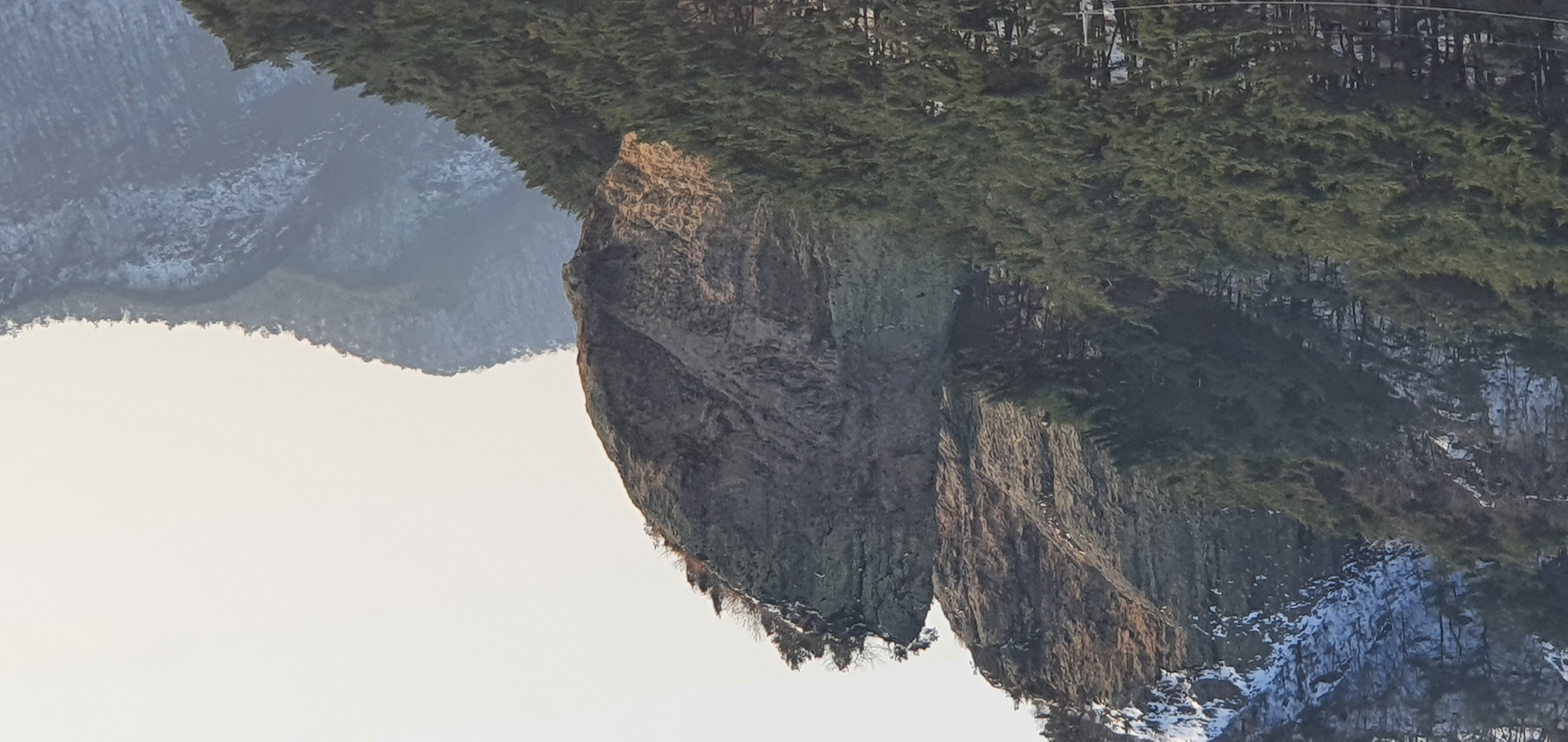병바위 원경