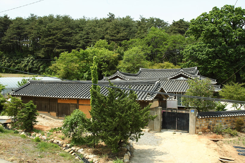 김형기가옥 전경