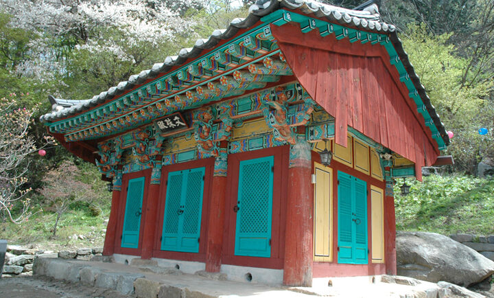 문수전 측면