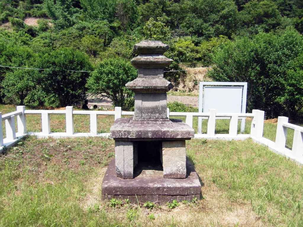 배면