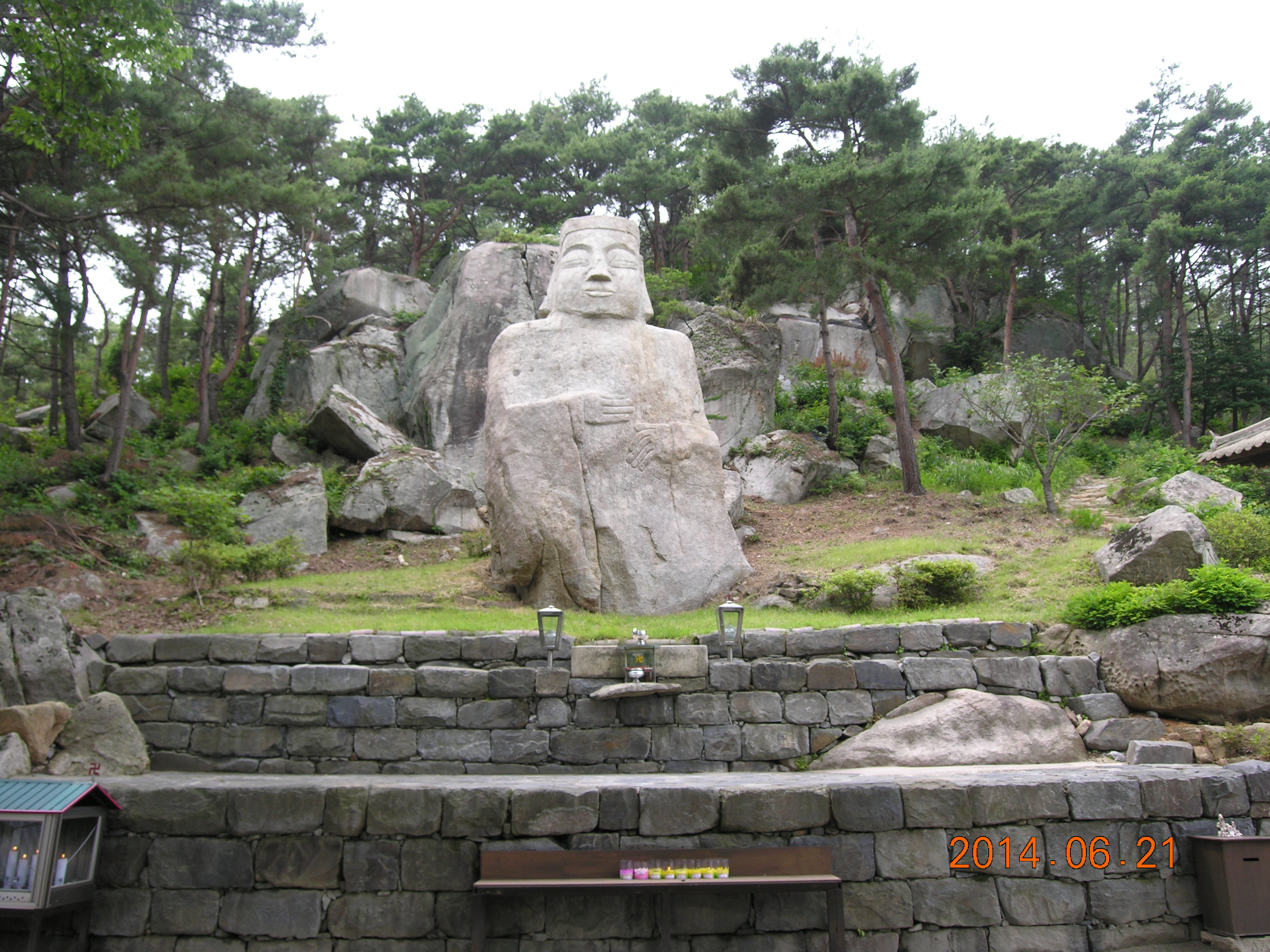 홍성 상하리 미륵불