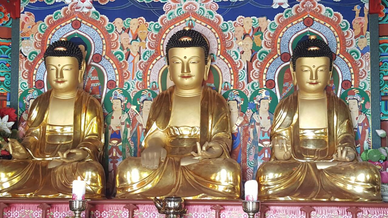 고성사 목조삼불좌상