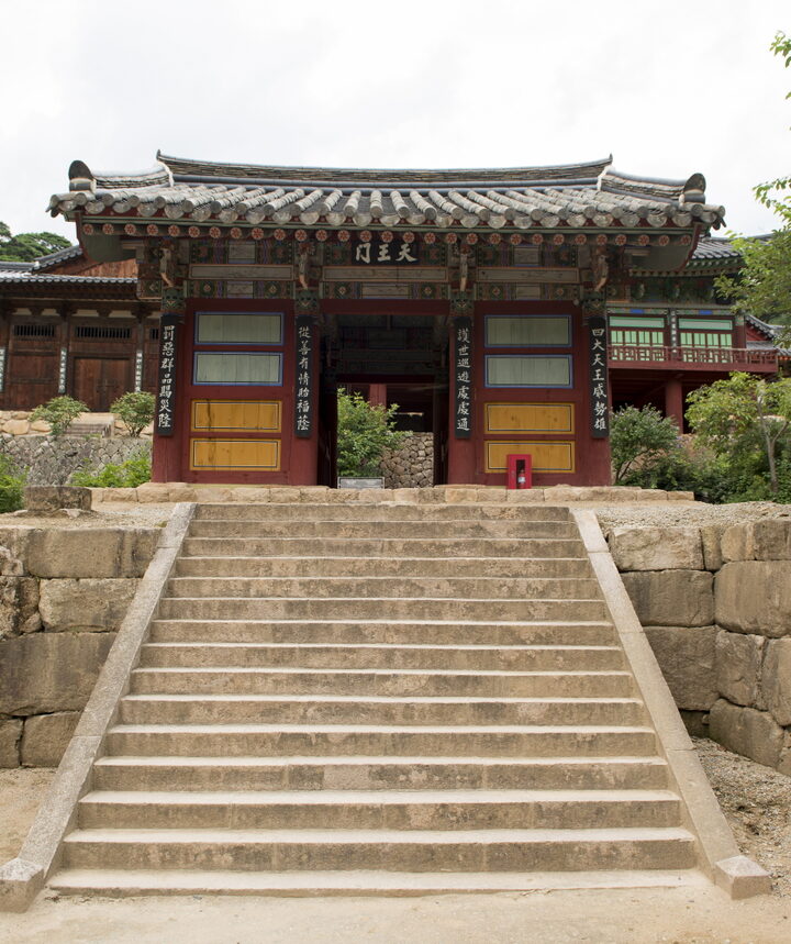 문경 김룡사 대웅전_천왕문 (촬영년도 : 2015년)