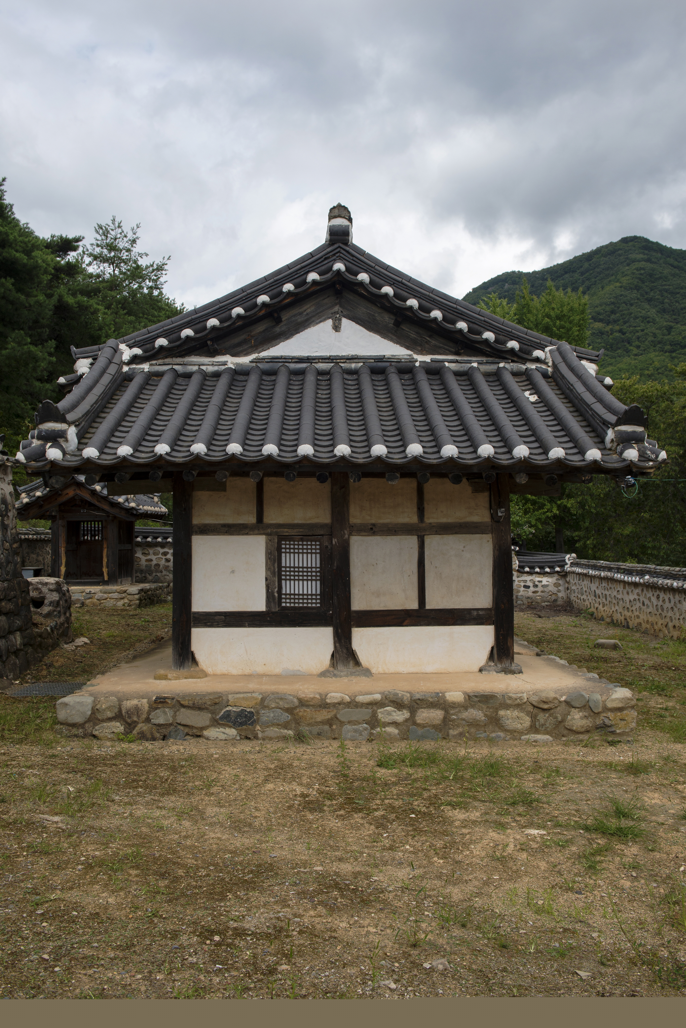 오회공종택_측면 (촬영년도 : 2015년)