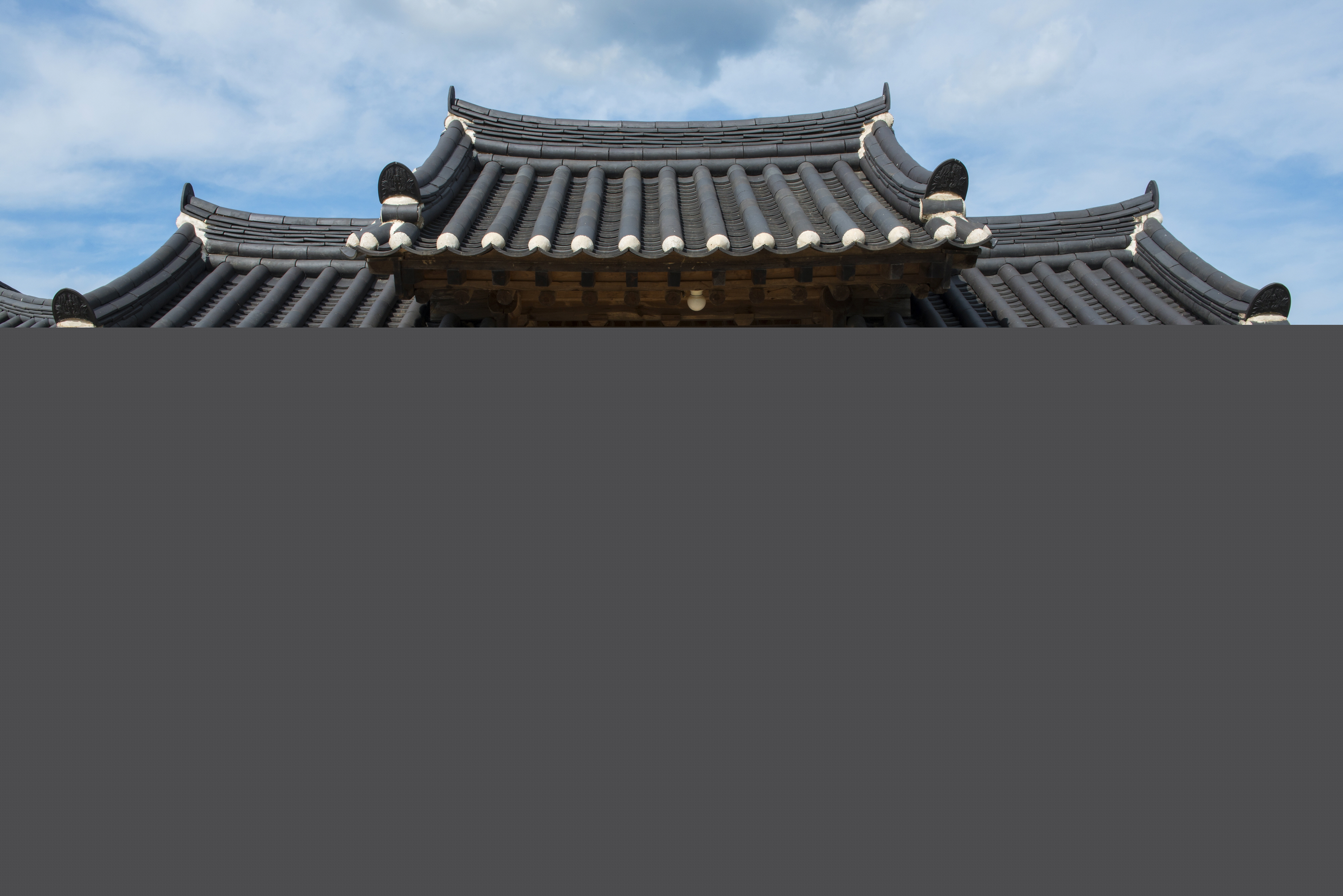 학록정사_외삼문 (촬영년도 : 2015년)