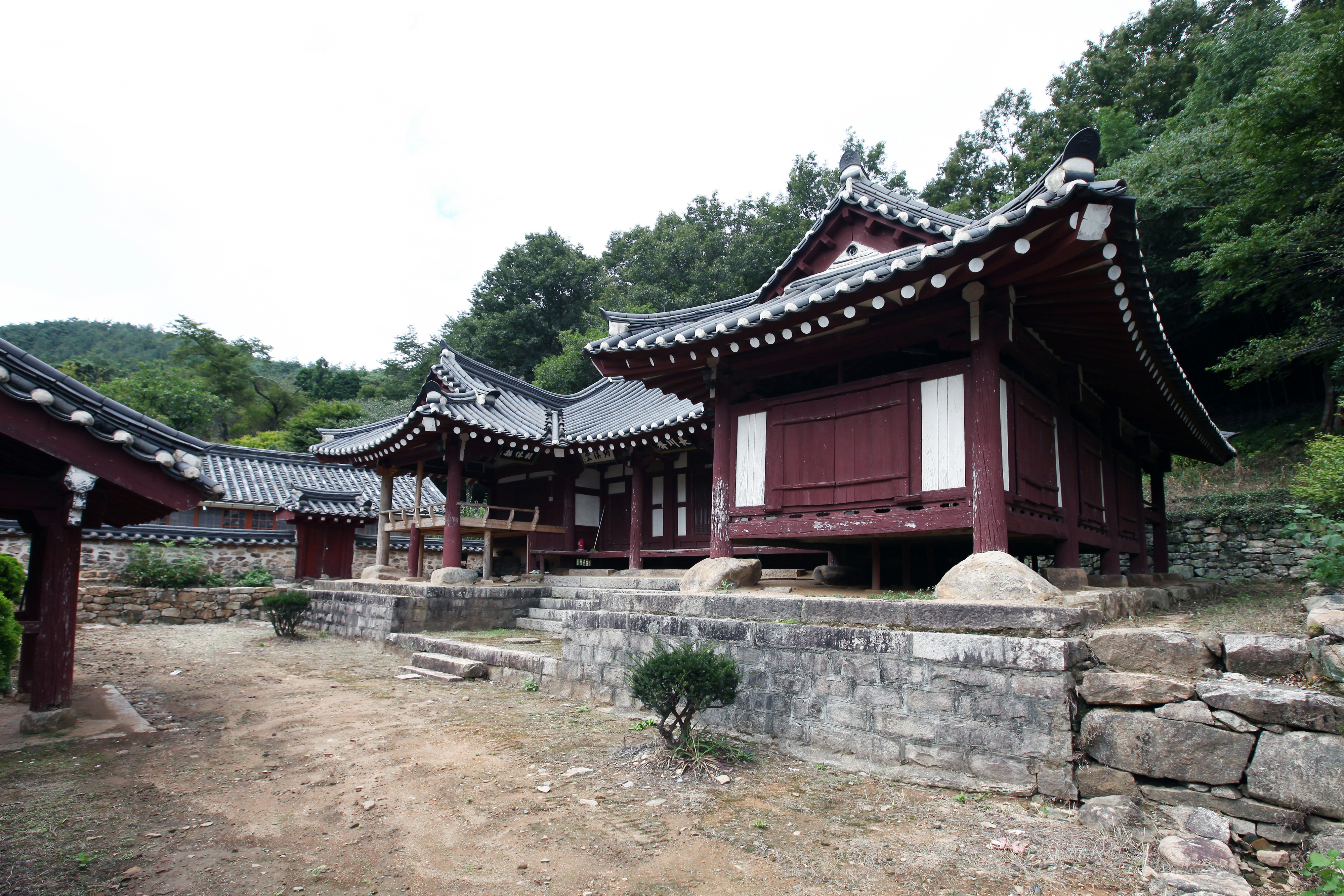 장흥장천재_측면 (촬영년도 : 2015년)