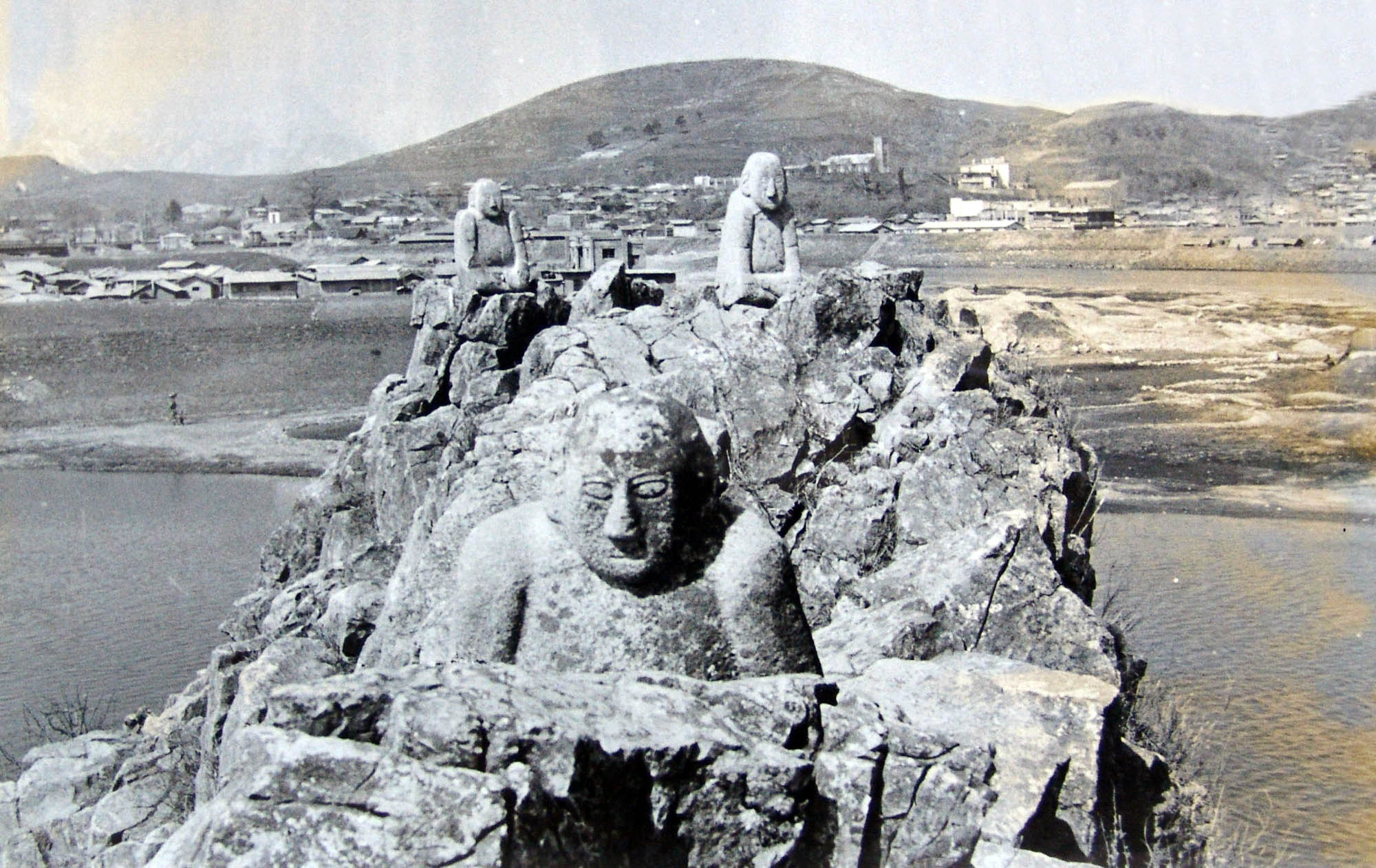 삼척 봉황산 미륵삼불