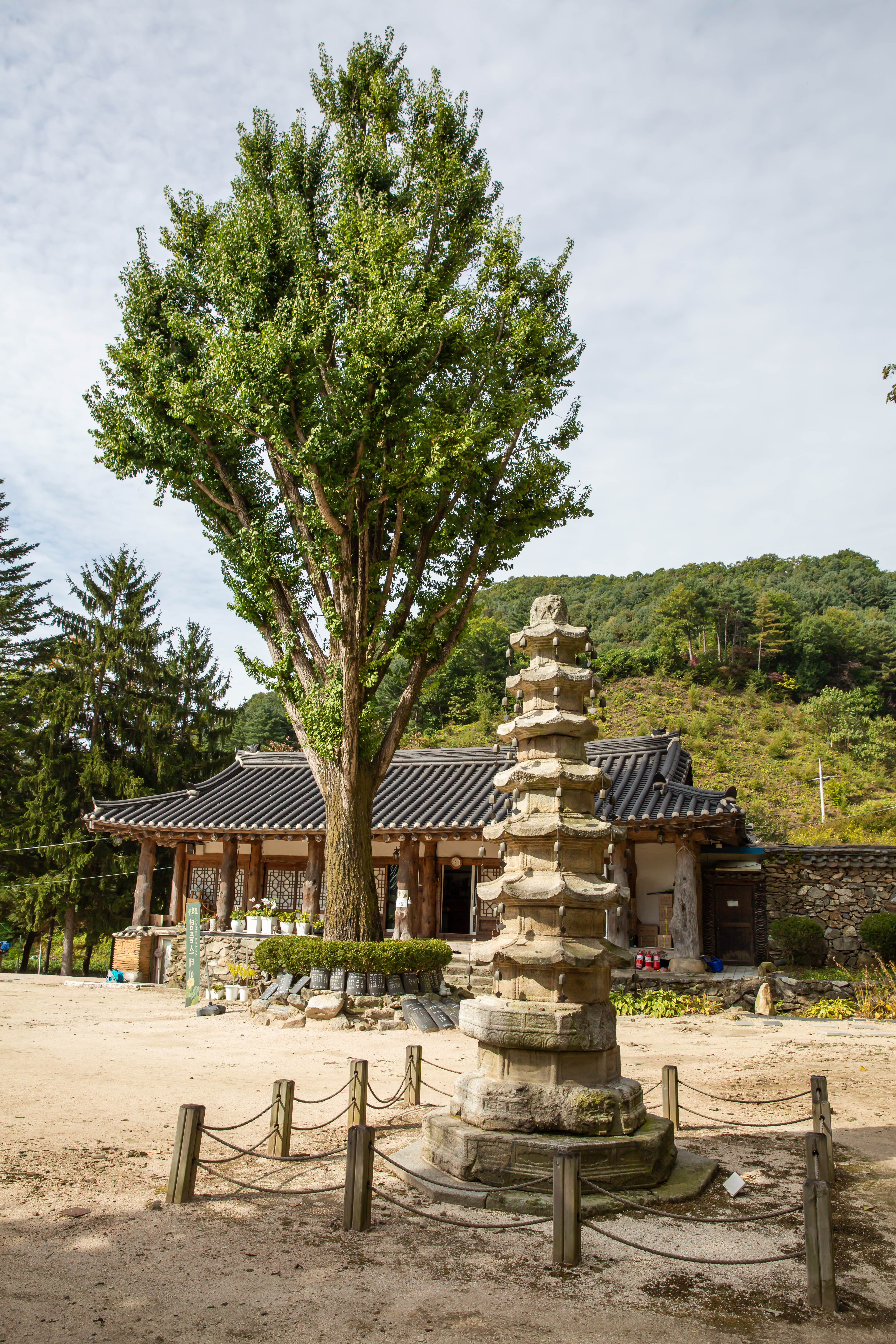 남양주 묘적사 팔각다층석탑