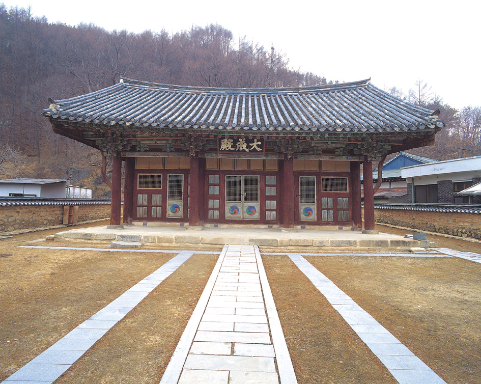장수향교 대성전