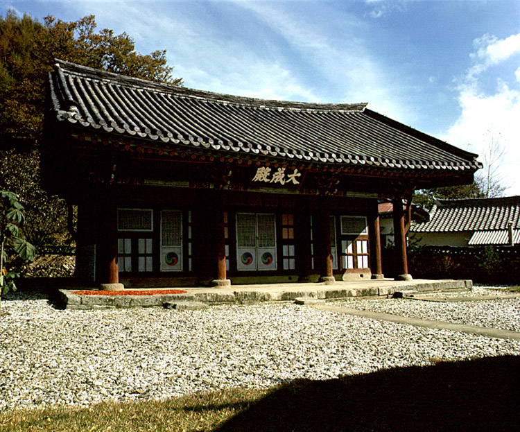 장수향교대성전