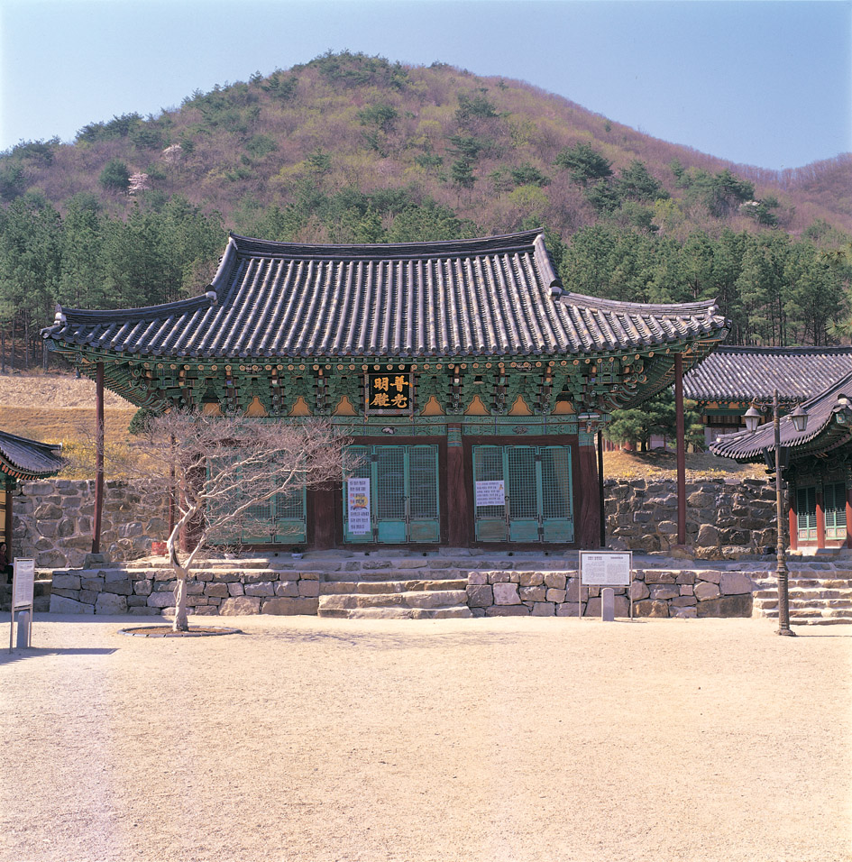 완주 위봉사 보광명전