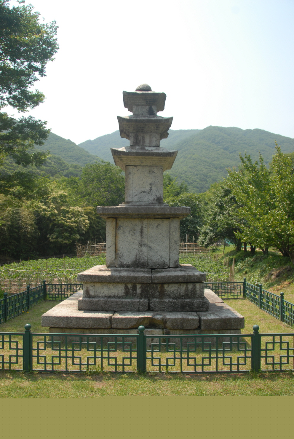 구례 연곡사 삼층석탑