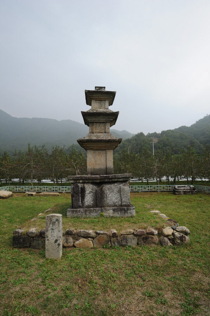 문경 내화리 삼층석탑