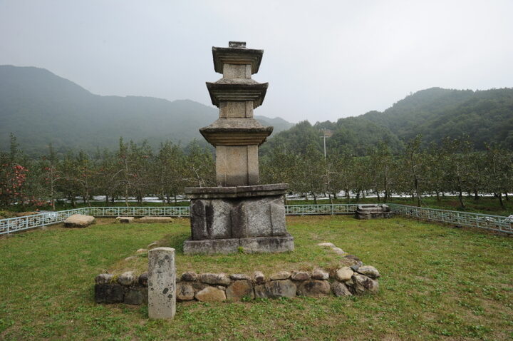 문경 내화리 삼층석탑