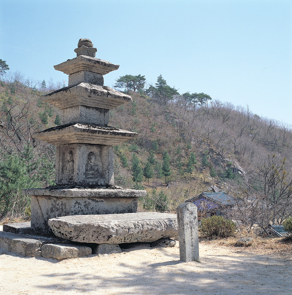 동탑