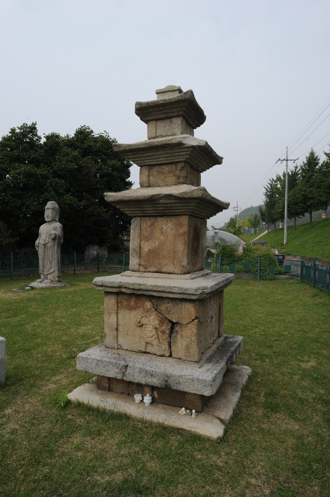 예천 동본리 삼층석탑
