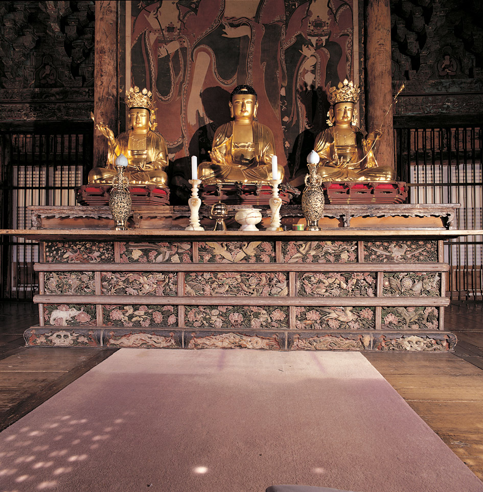영천 은해사 백흥암 수미단(永川 銀海寺 百興庵 須彌壇)