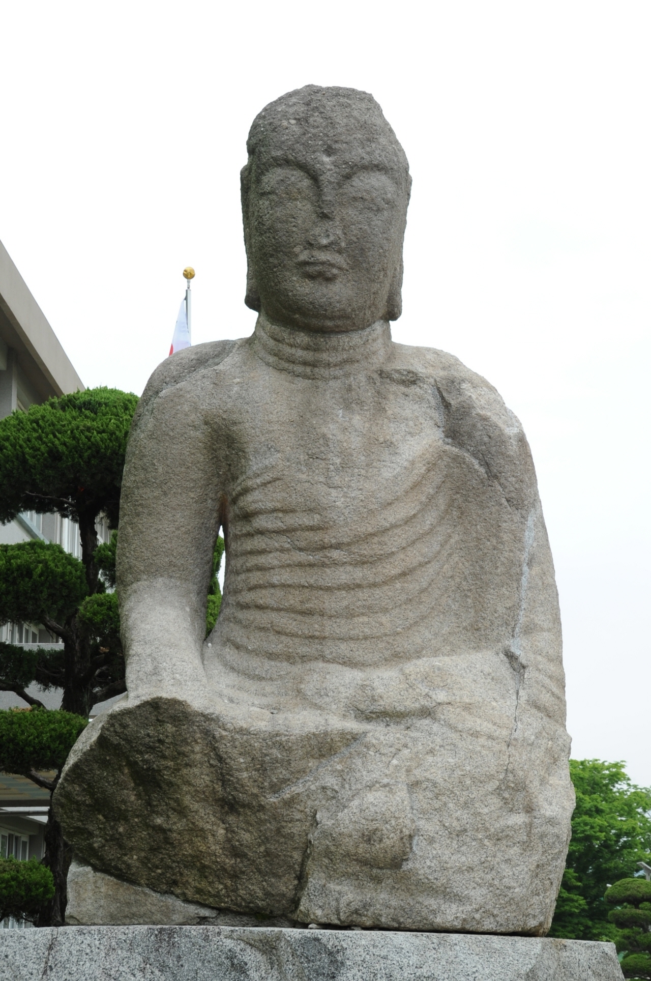 함양 교산리 석조여래좌상 (촬영:문화재청)