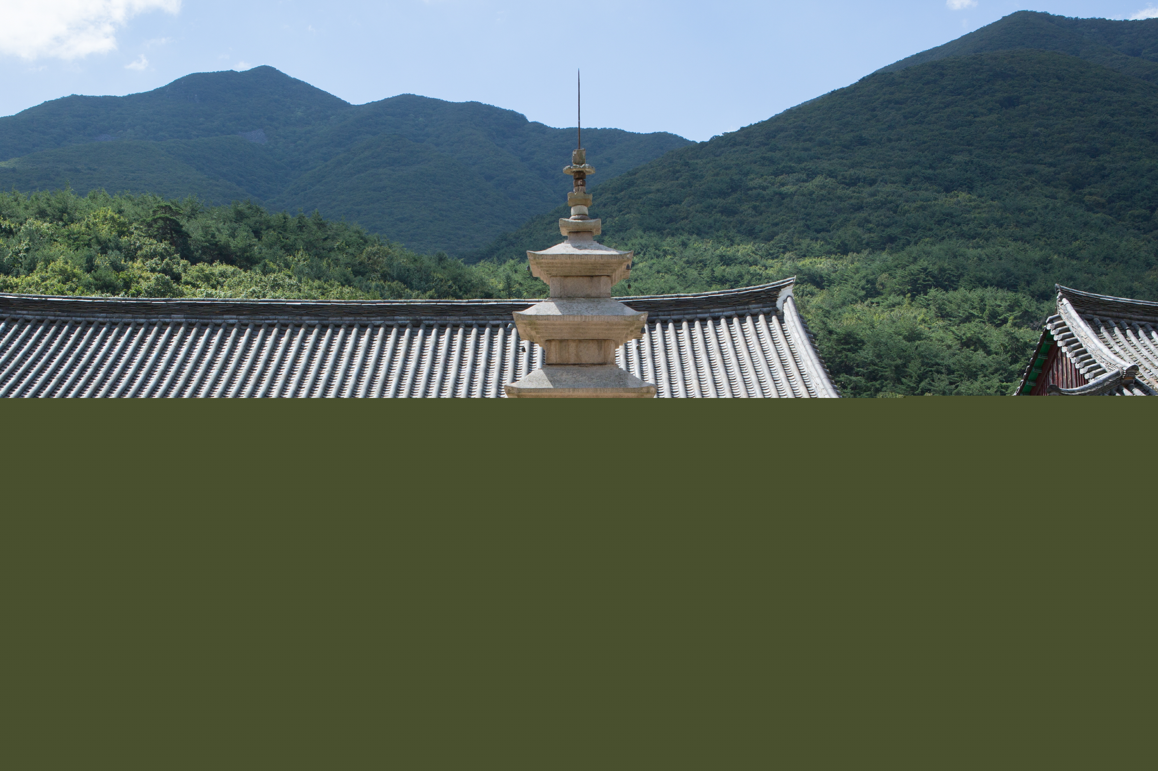 밀양 표충사 삼층석탑_우측면 (촬영년도 : 2015년)