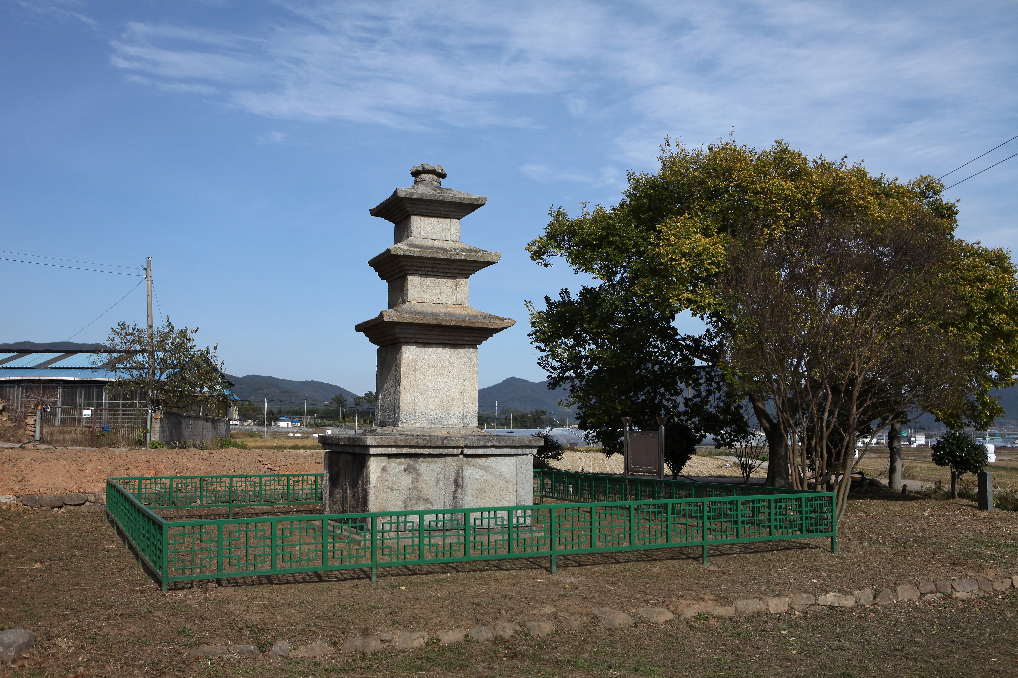 보성 우천리 삼층석탑_측면 (촬영년도 : 2015년)