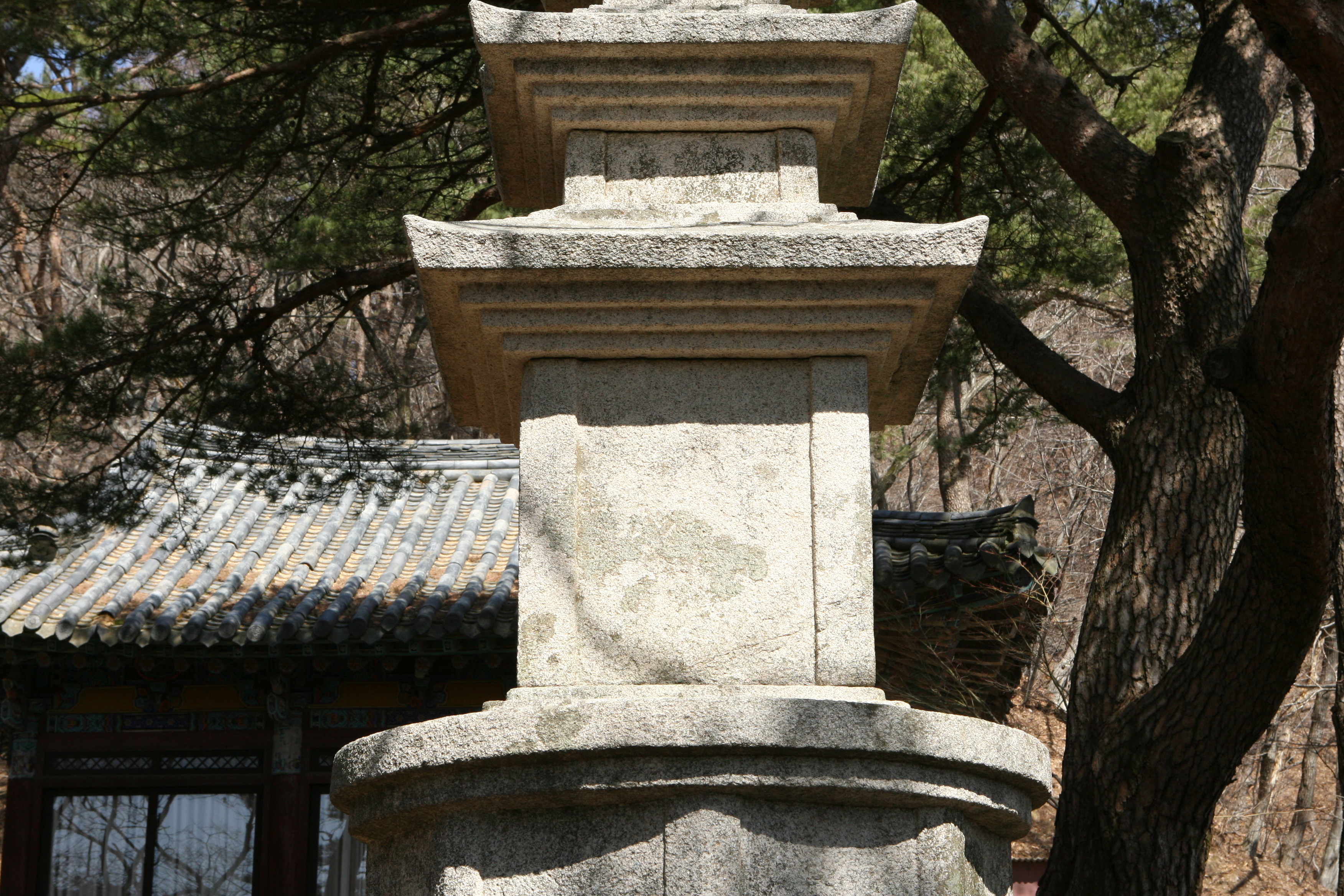 경주 석굴암 삼층석탑_1층 탑신석_건축_2009년(출처 : 국립문화재연구소)