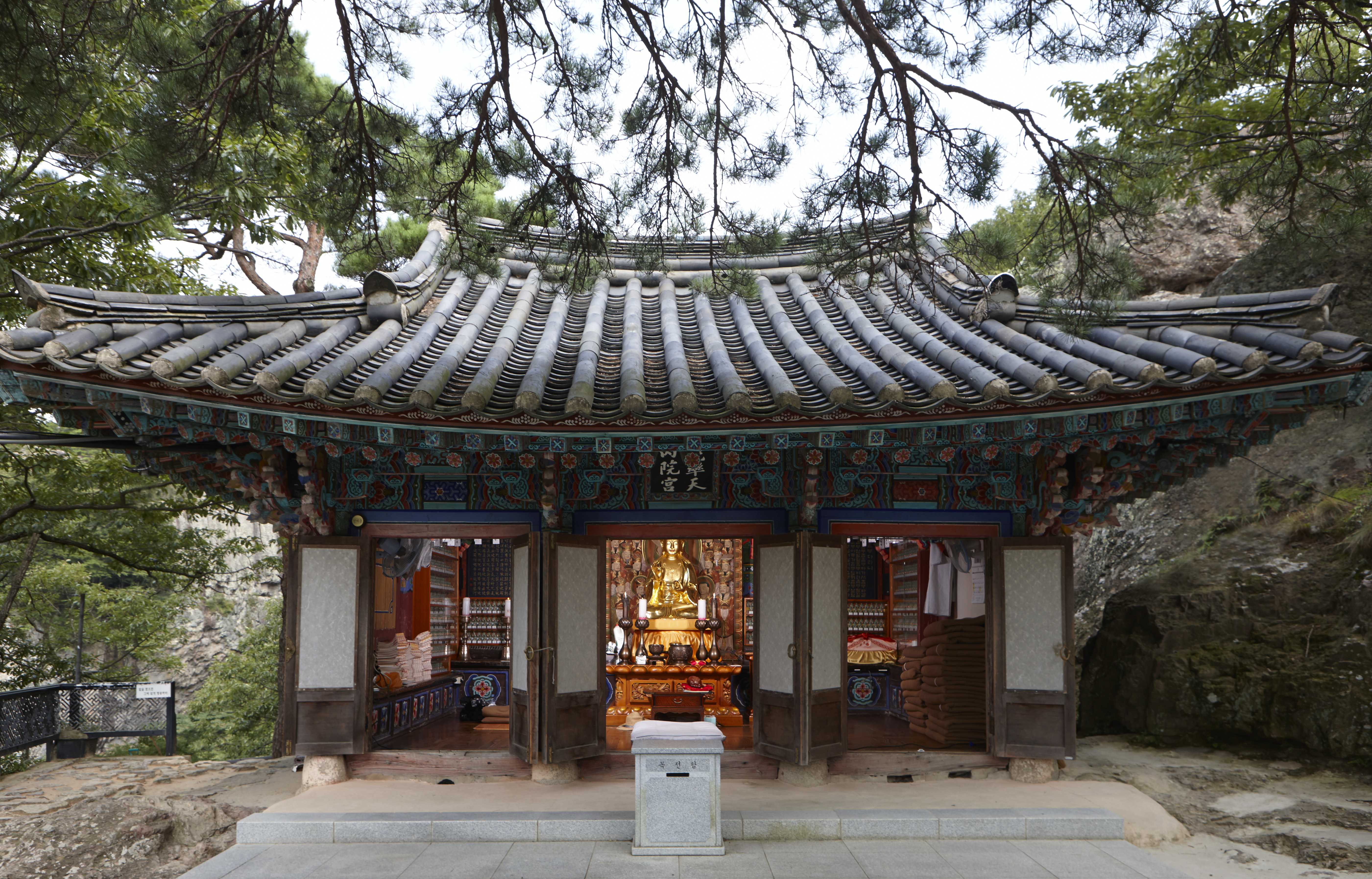보물_고창 선운사 도솔암 금동지장보살좌상_20160727-39_문화재대관(보물-불교조각1)