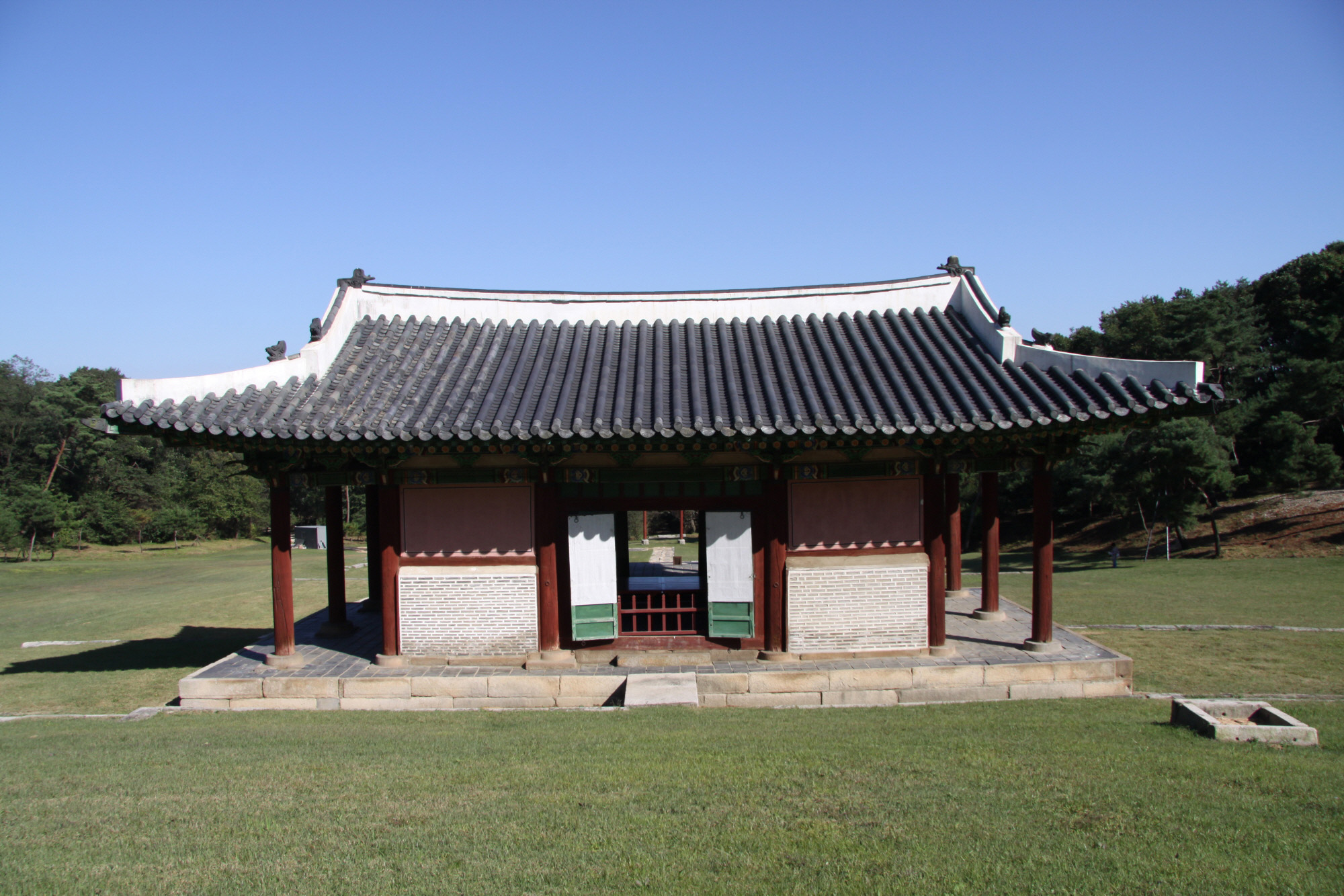 보물 구리 동구릉 숭릉 정자각(2011년 국보,보물 지정보고서)