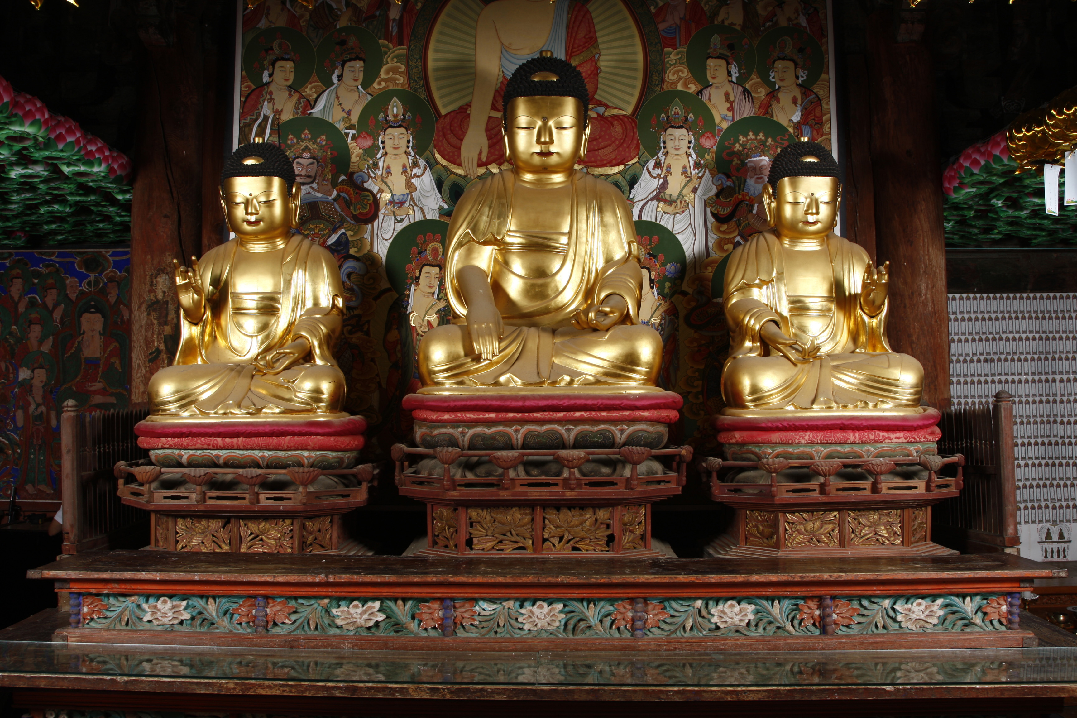 보물 창녕 관룡사 목조석가여래삼불좌상(2011년 국보,보물 지정보고서)