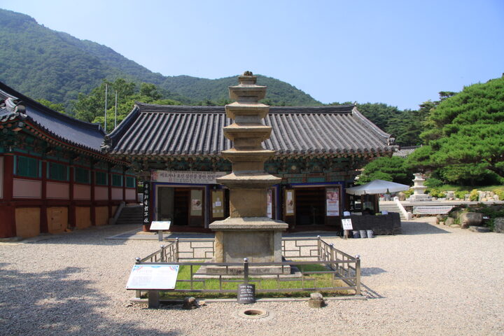포항 보경사 적광전